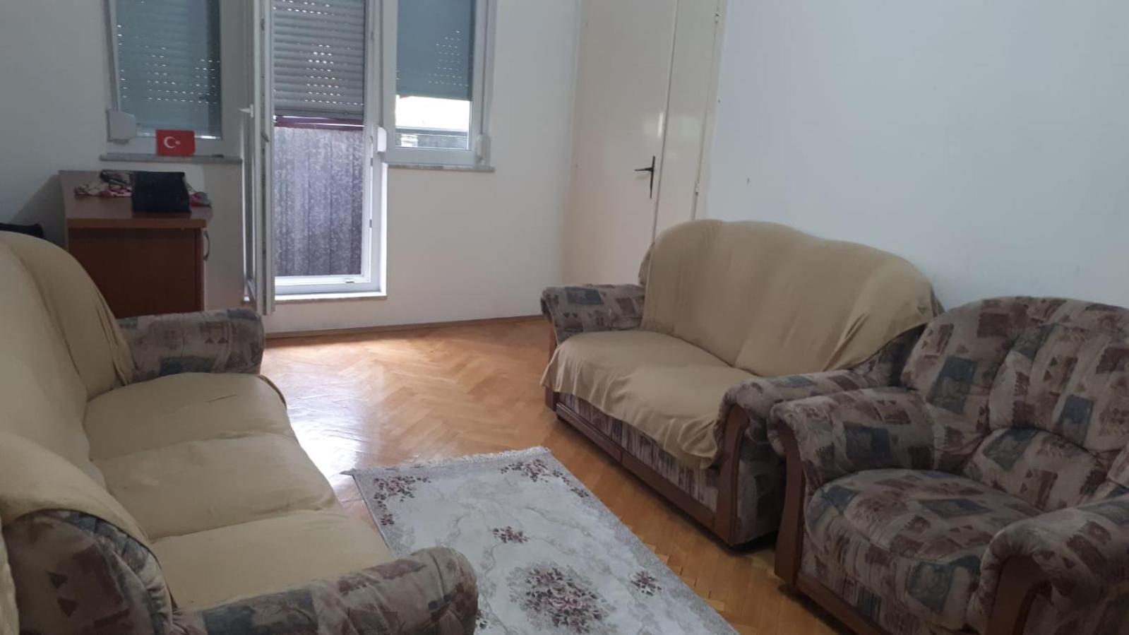 Makedonyada Kiralik Ev Ve Arac Hizmeti Ile Birlikte Apartment Skopje Ngoại thất bức ảnh